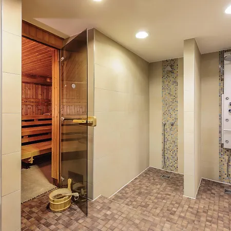 Mercure Severinshof 4*