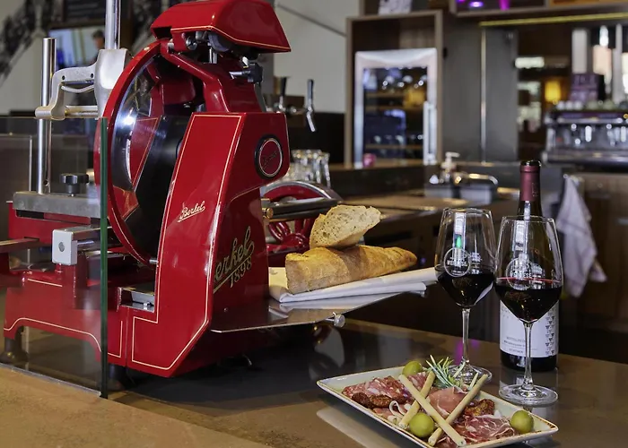 Hotell Mercure Severinshof 4*