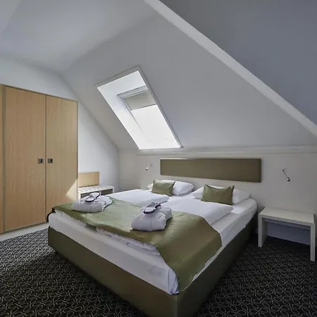 科隆瑟夫灵霍夫美居酒店 科隆