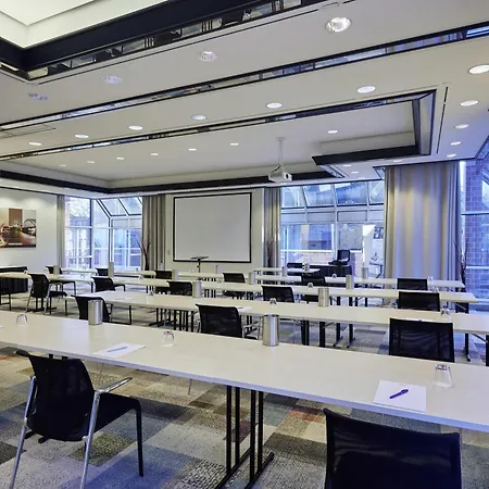 科隆瑟夫灵霍夫美居酒店 酒店