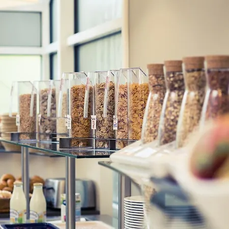 科隆瑟夫灵霍夫美居酒店 酒店