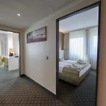 Mercure Severinshof 4*
